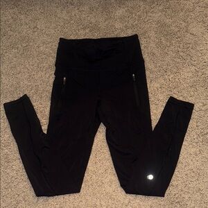Black Leggings with Zipper Pockets
